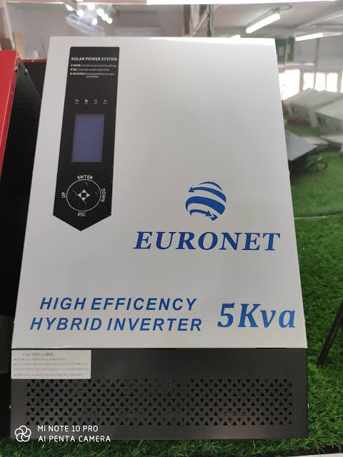 Convertisseur Hybride 1-6Kwh disponible
